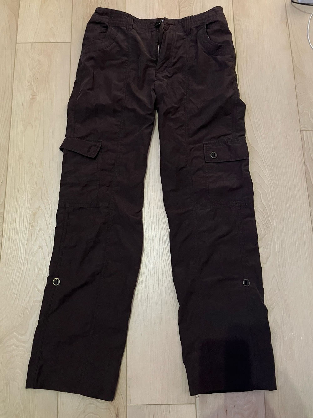 Low waisted brown cargo pants
